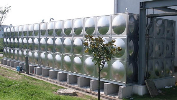 900噸不銹鋼水箱，崇化工地施工中|宏量水箱