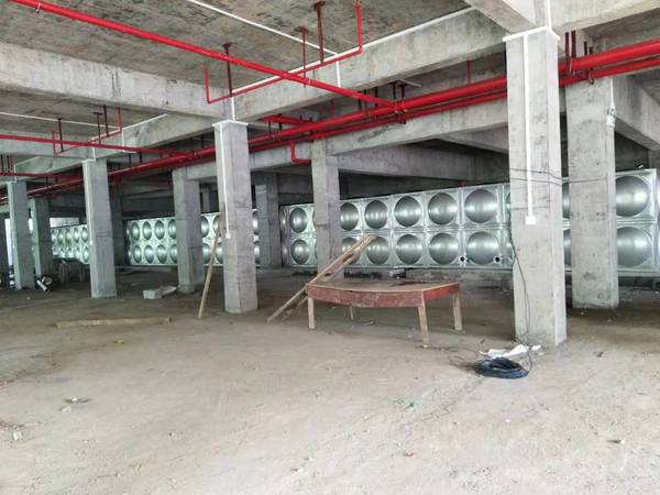  71噸不銹鋼水箱，東莞國(guó)安工地完工|宏量水箱
